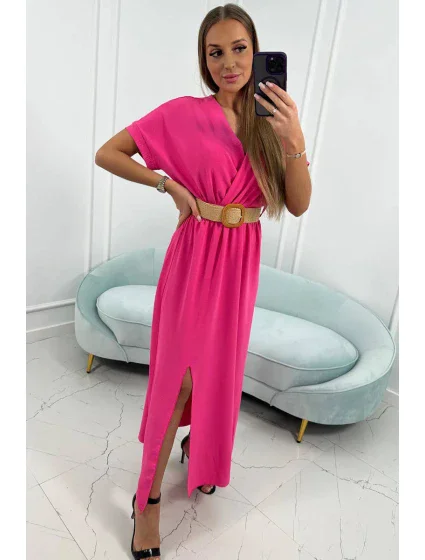 Dlouhé šaty s ozdobným páskem růžové