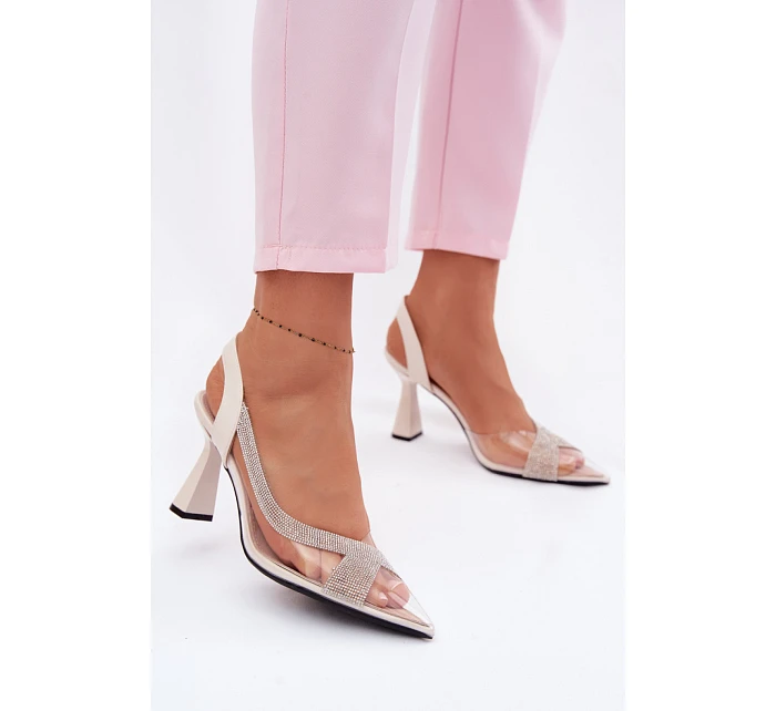 Sandále na podpätku model 226503 Krok vo veľkom štýle Sandále na podpätku model 226503 Krok vo veľkom štýle