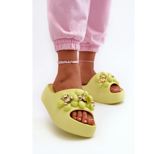 Dámske penové papuče s ozdobou na hrubej podrážke, limetkové Bremavia