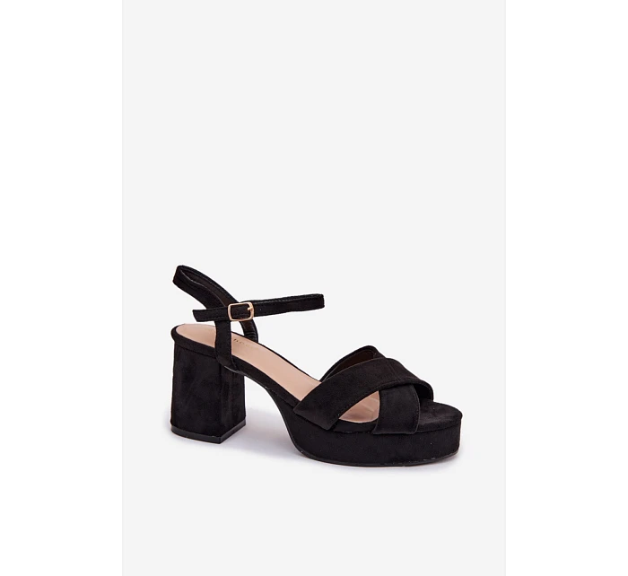 Sandále na podpätku model 226332 Krok v štýle