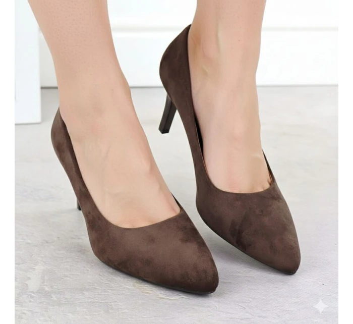 Dámské čokoládové semišové lodičky na jehlovém podpatku Sergio model 21906220 - LEONE