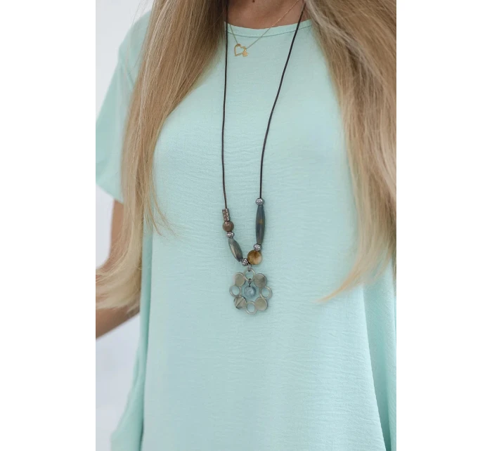 Šaty s vreckami a príveskom mätovej farby Šaty s vreckami a príveskom mätovej farby