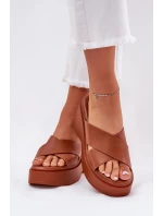 Dámské sandály na platformě a klínu camel model 21687265 - Boto Dámské sandály na platformě a klínu camel model 21687265 - Boto