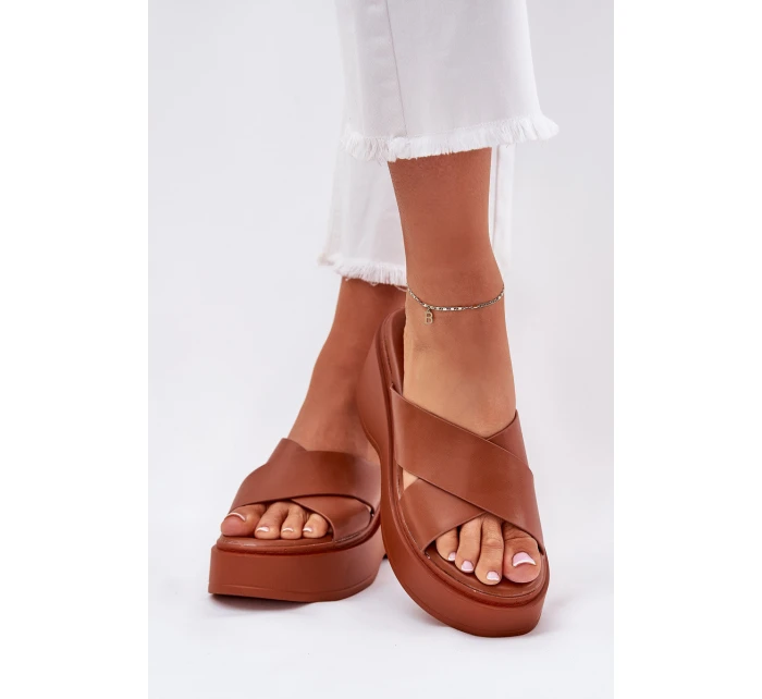 Dámské sandály na platformě a klínu camel model 21687265 - Boto Dámské sandály na platformě a klínu camel model 21687265 - Boto