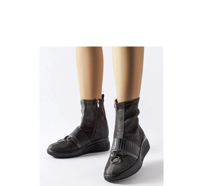 Topánky na klinovom podpätku model 206514 Solea