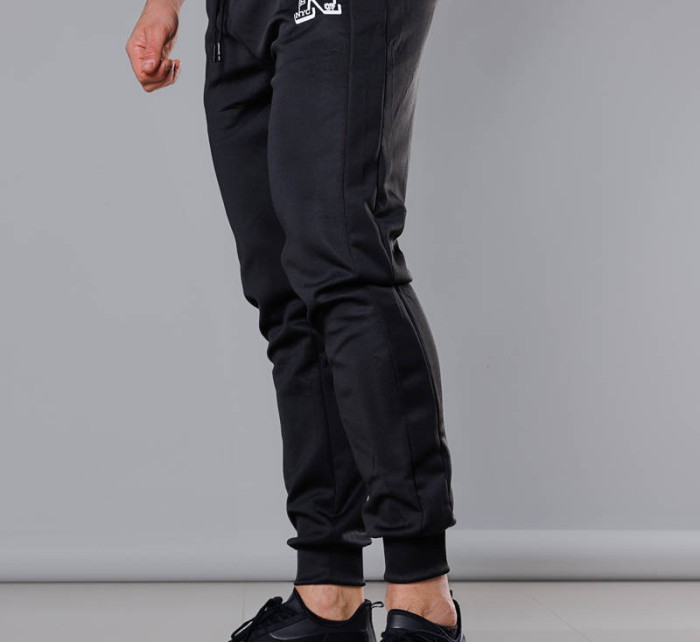 Čierne pánske teplákové nohavice s potlačou (8K178-3)
