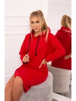 Šaty s kapucí a bočním rozparkem červené Šaty s kapucí a bočním rozparkem červené
