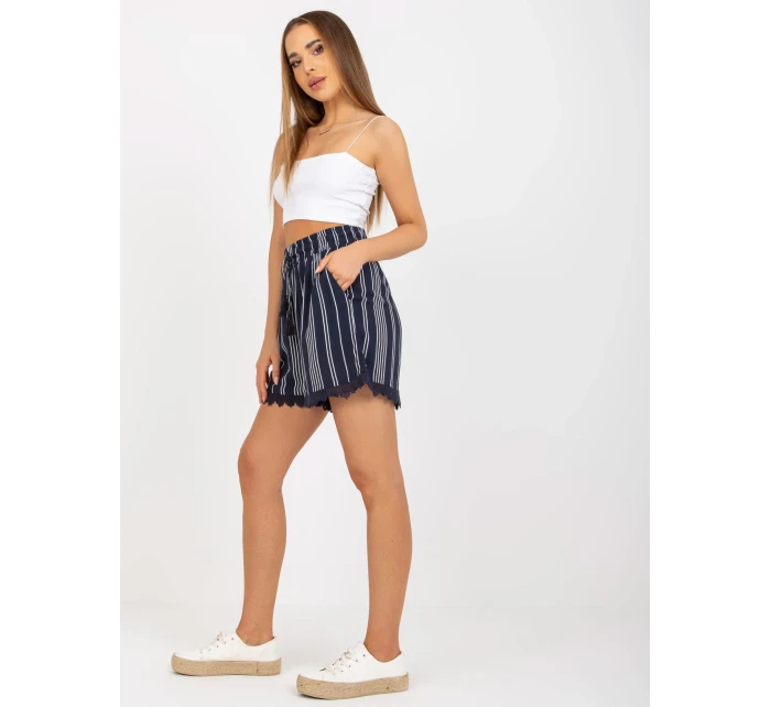 Šortky D73771M62233KA námornícka modrá