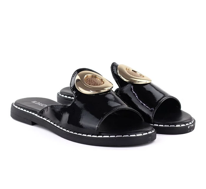 Dámské černé lakované žabky s ozdobou M.Daszynski model 22072506 - M. Daszyński