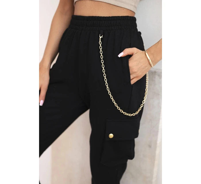 Dámske bavlnené cargo nohavice s vreckami a retiazkou čierne