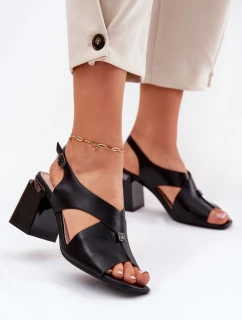 Sandále na podpätku model 212828 Krok vo veľkom štýle