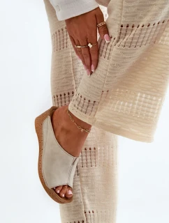 Pohodlné dámske papuče na klin Inblu Beige