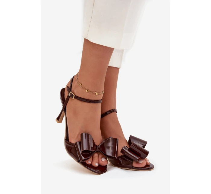 Lakierowane Sandały Na Szpilce Z Kokardą Czekoladowe Noliva Lakierowane Sandały Na Szpilce Z Kokardą Czekoladowe Noliva
