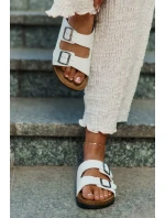 Dámské Pantofle Na Platformě S Přezkami Bílé model 21694124 - EVENTO