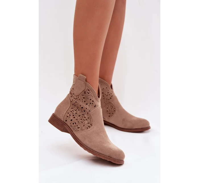 Dámské perforované kotníkové boty na nízkém podpatku model 21961093 Béžové - S.Barski