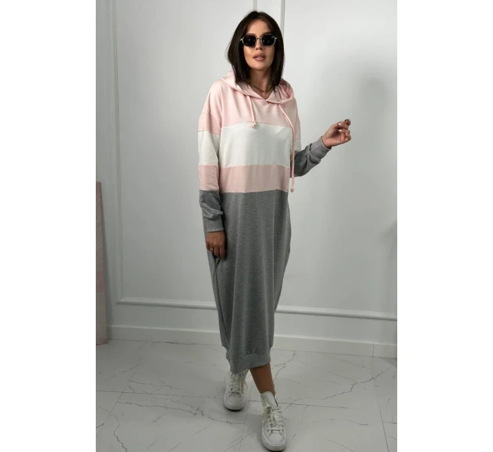 Trikolórne šaty s kapucňou púdrovo ružová + ecru + šedá Trikolórne šaty s kapucňou púdrovo ružová + ecru + šedá