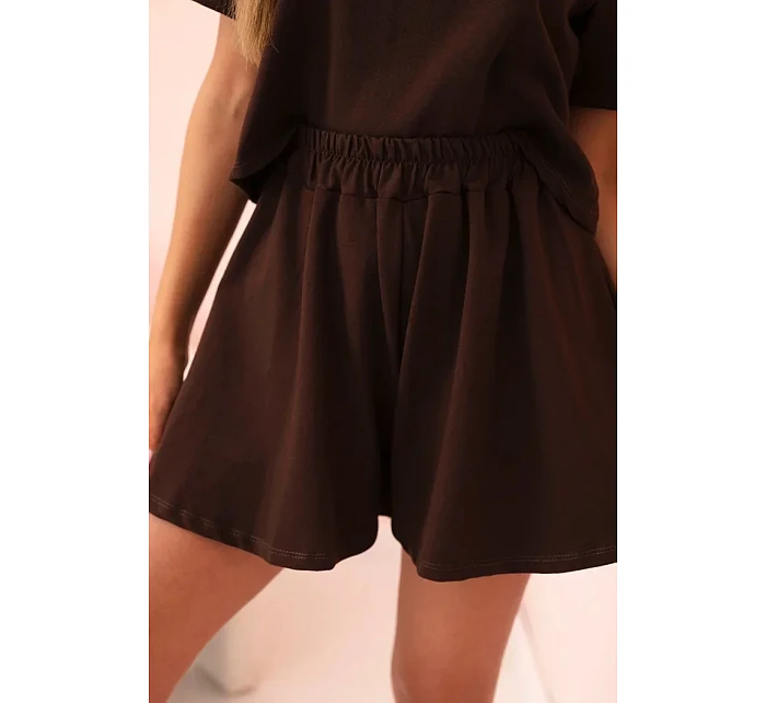 Dámska bavlnená súprava so širokými šortkami hnedá Dámska bavlnená súprava so širokými šortkami hnedá