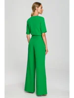 model 18004293 Kombinéza s výstřihem do V zelená - Moe model 18004293 Kombinéza s výstřihem do V zelená - Moe