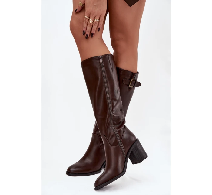 Topánky na podpätku model 220721 Krok vo veľkom štýle Topánky na podpätku model 220721 Krok vo veľkom štýle