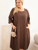Dámske plus size viskózové šaty s vreckami a krátkymi rukávmi hnedé