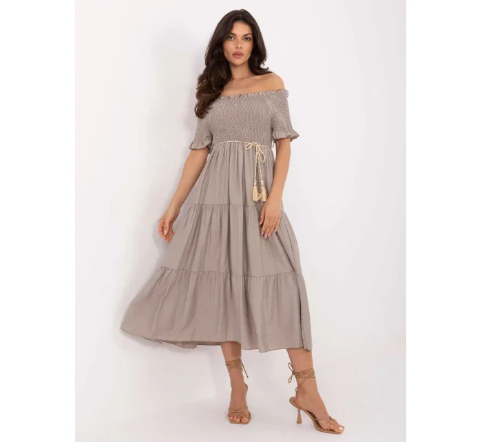 Sukienka MI SK model 21191073 ciemny bezowy - FPrice