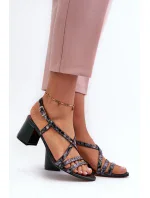 Sandále na podpätku model 198794 Vykročte štýlovo