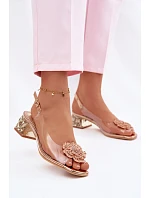 Průhledné sandály na klínku s krystaly a květinou model 22102726 - VINCEZA