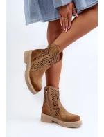 Zazoo Semišové dámské boty na plochém podpatku, prolamované, béžová Zazoo Semišové dámské boty na plochém podpatku, prolamované, béžová