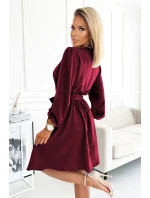 dámské šaty ve vínové bordó barvě s dekoltem model 17862834 - numoco