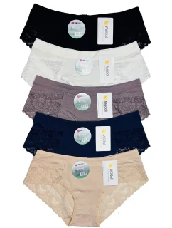 Figi model 21303192 A'12 - DC Girl