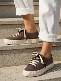 Dámske tenisky tenisky s ozdobnými korálkami hnedé ZY1403