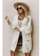 628-1 Módny oversize sveter s ozdobnou brošňou a praktickými vreckami - béžový 628-1 Módny oversize sveter s ozdobnou brošňou a praktickými vreckami - béžový