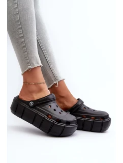 Dámske penové papuče na čiernej platforme Itubia