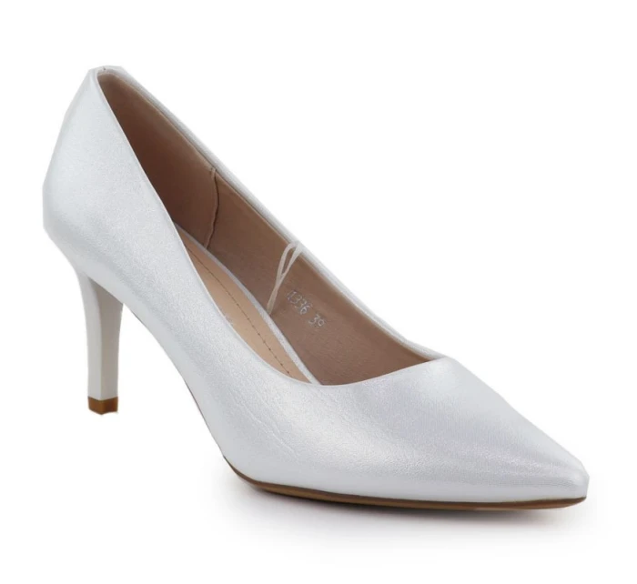 Dámské saténové stříbrné lodičky Sergio model 21905071 - LEONE