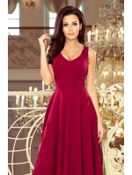 Dlhé dámske šaty v bordovej farbe s dekoltom model 7470385 Dlhé dámske šaty v bordovej farbe s dekoltom model 7470385
