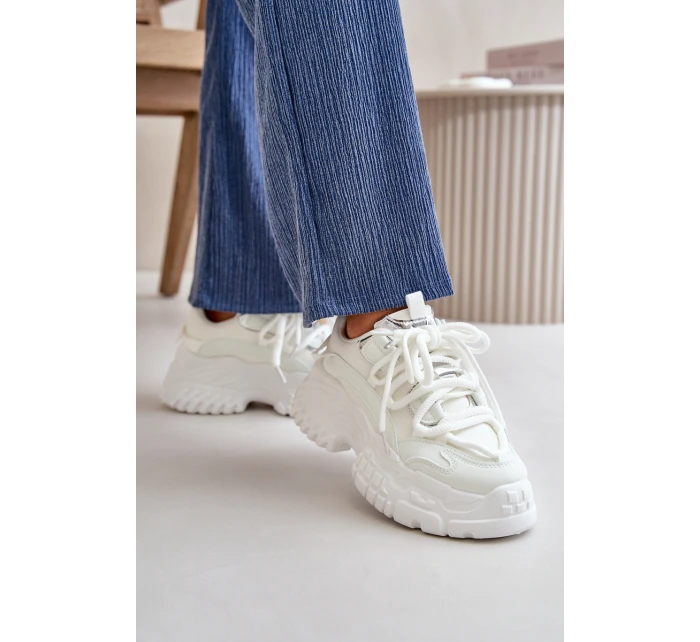 Dámské tenisky na masivní podrážce bílé model 21667383 - Boto Dámské tenisky na masivní podrážce bílé model 21667383 - Boto