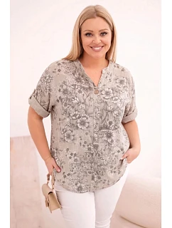 Dámská bavlněná halenka Plus Size s krátkým rukávem a ozdobným knoflíkem tmavě béžová