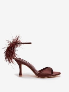 Sandále na podpätku model 222265 Vykročte štýlovo