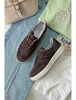 Sneakersy z veluru model 22044835 Čokoládové - VINCEZA