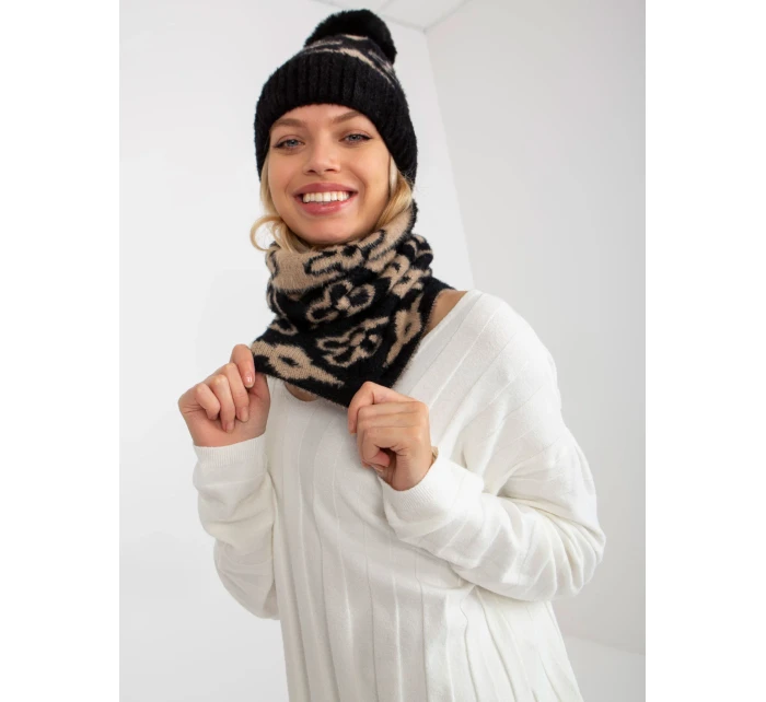 Tunelový šál AT KM CM 331 čierna a béžová Tunelový šál AT KM CM 331 čierna a béžová