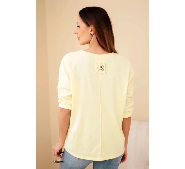 Dámská bavlněná blůza s výstřihem do V a dlouhým rukávem žlutá
