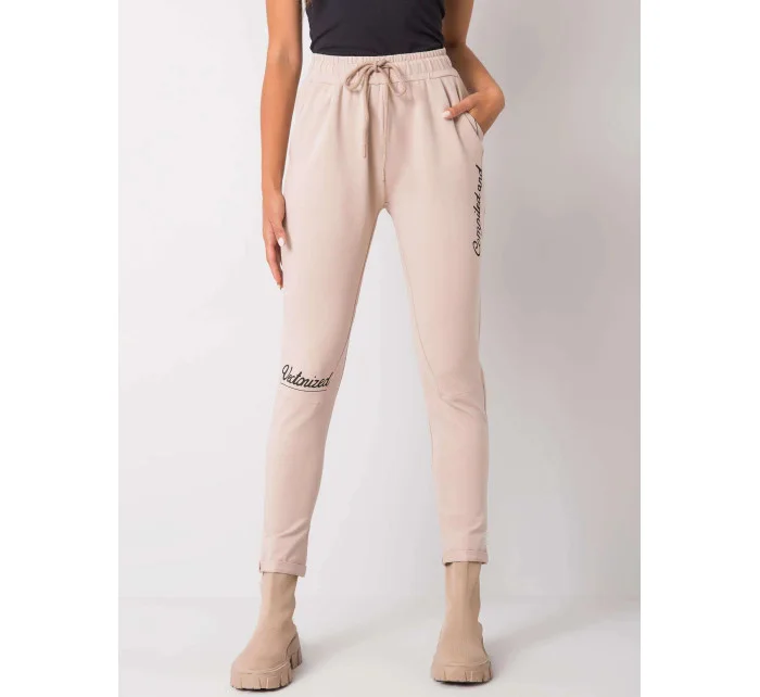 Dámske tepláky RV DR 7076.21 béžová - Fashion relevance Dámske tepláky RV DR 7076.21 béžová - Fashion relevance