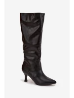 Dámské kozačky na podpatku z eko kůže černé model 21744548 - Boto Dámské kozačky na podpatku z eko kůže černé model 21744548 - Boto