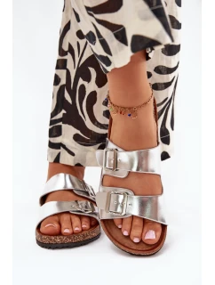 Dámské Pantofle Na Korkové Platformě S Přezkami Stříbrné model 21704298 - EVENTO