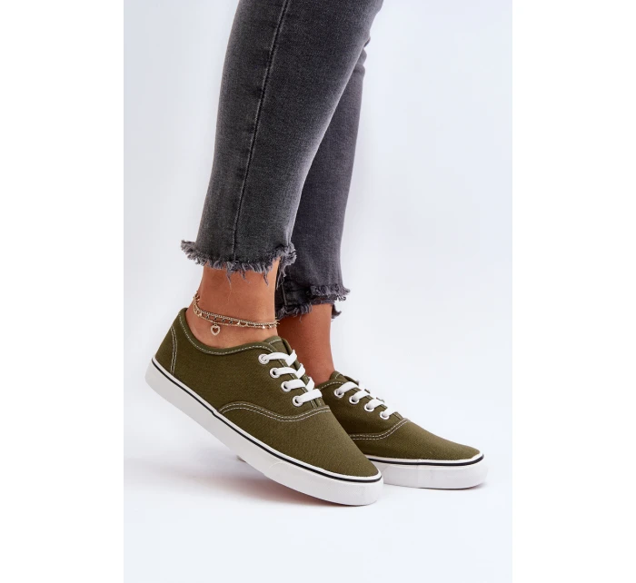 Dámské klasické tmavě zelené tenisky model 21654389 - Boto