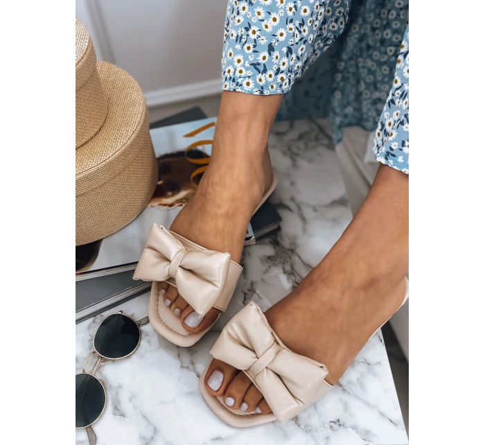 Dámské žabky beige Dstreet model 21964584 - FashionStreet