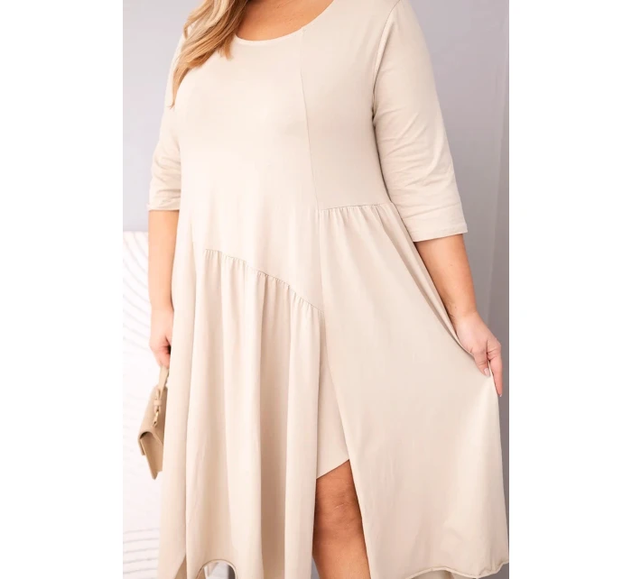 Dámska bavlnená sukňa s asymetrickým lemom v béžovej farbe