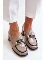 Lakierowane Półbuty Damskie Na Obcasie Z Ozdobą Artiker 55C1054 Beżowe