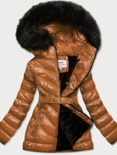 Lesklá zimná bunda v karamelovej farbe s machovitou kožušinou (W673)