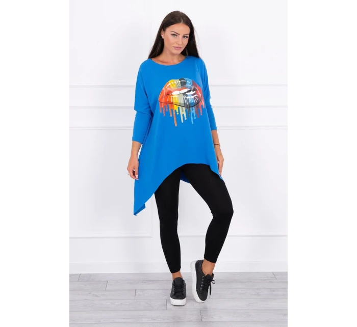 Oversize halenka s potiskem model 18743434 rtů chrpově modrá - K-Fashion Oversize halenka s potiskem model 18743434 rtů chrpově modrá - K-Fashion